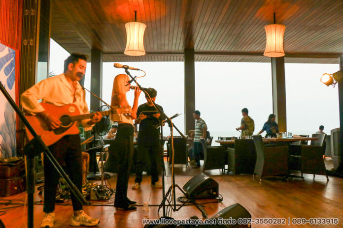 วงดนตรีโฟร์คซองกรุงเทพ